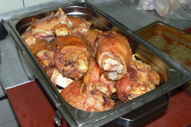 Unsere Spezialität Spanferkel